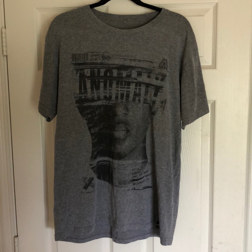 LECRAE anomaly tour tee XL